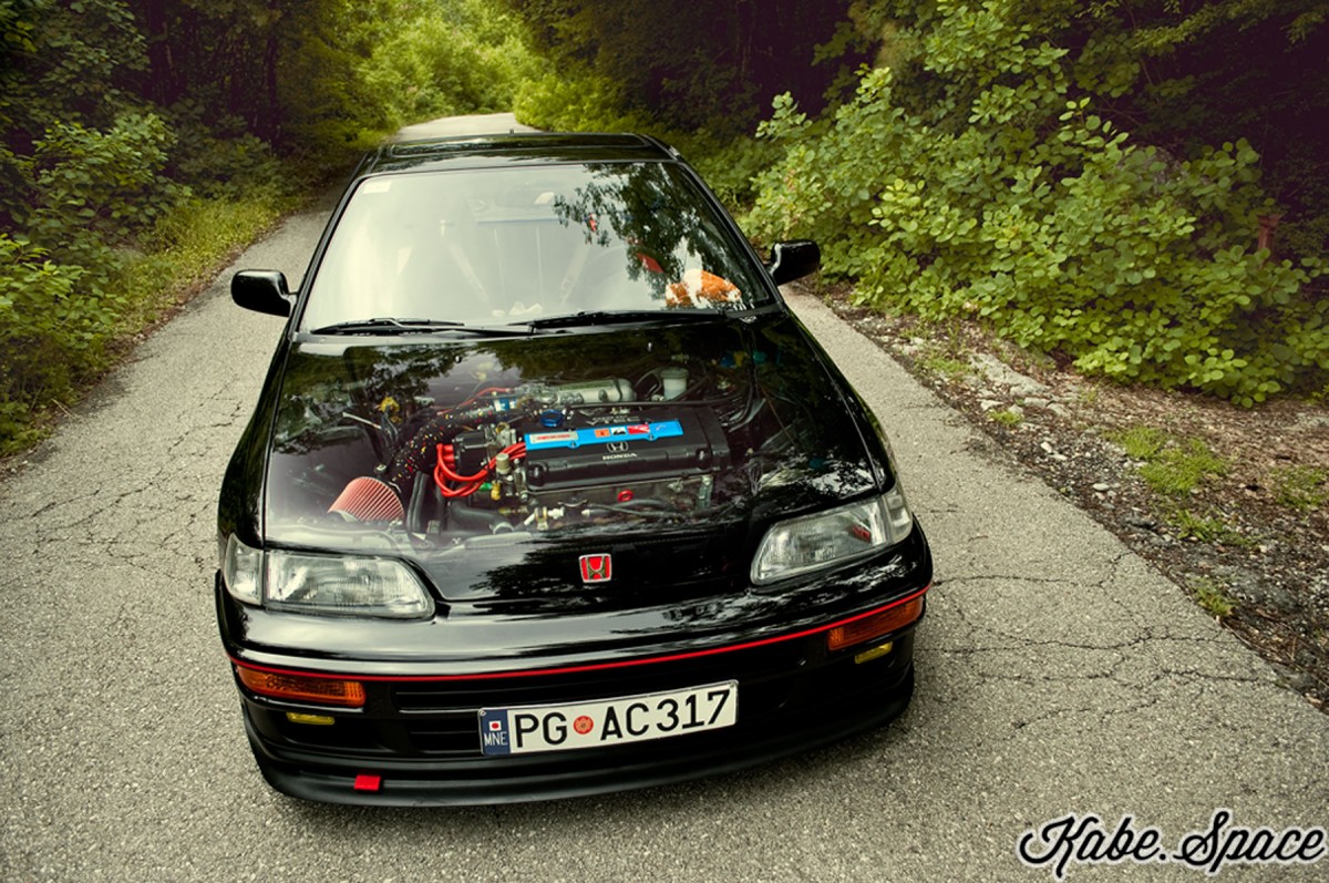 Honda_CRX_i-vt_EE8_kabe_06